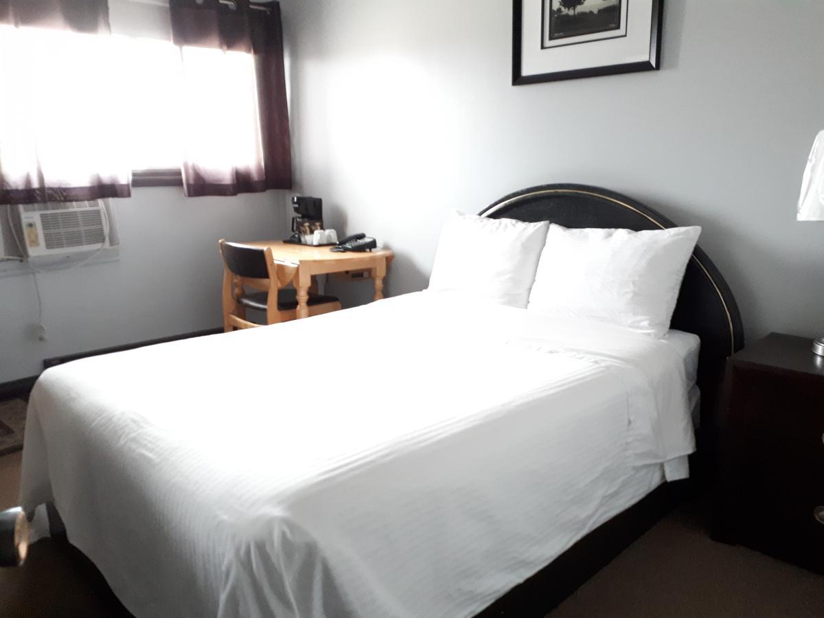 Interlake Motel Ashern Kültér fotó